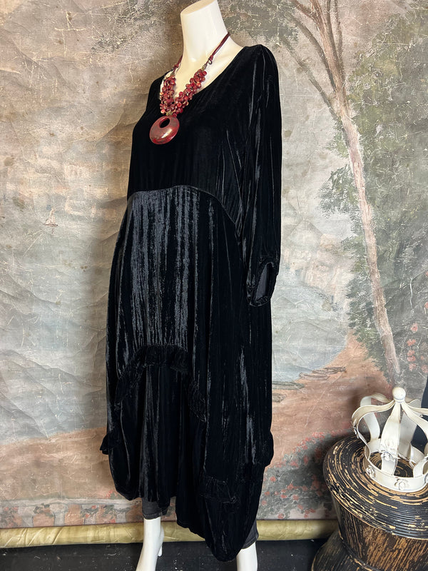 5413 SG Silk Velvet Dress-Black
