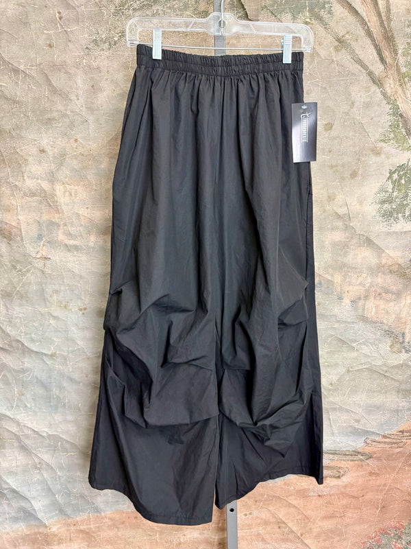 92120-62 Pleated Gaucho Pant-Black