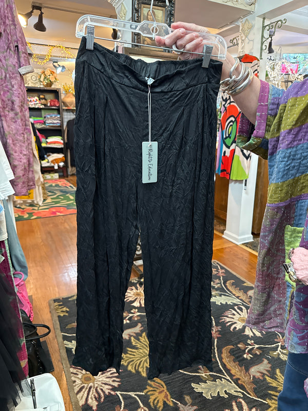 24624 Crinkle Solid Pants-Black