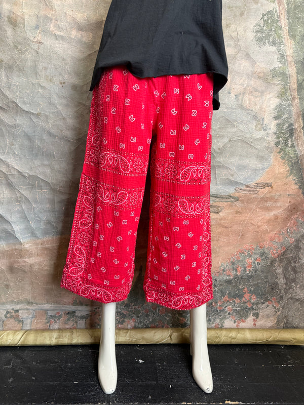 5791 Bandana Crop Pant-RED