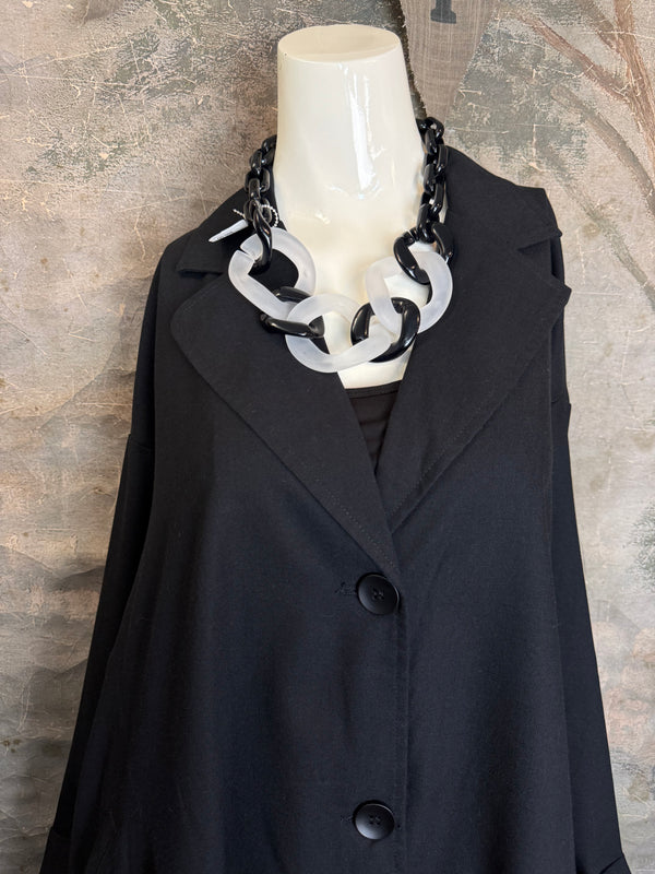 32302 Med to Long Blazer Jkt W/Trim-Black