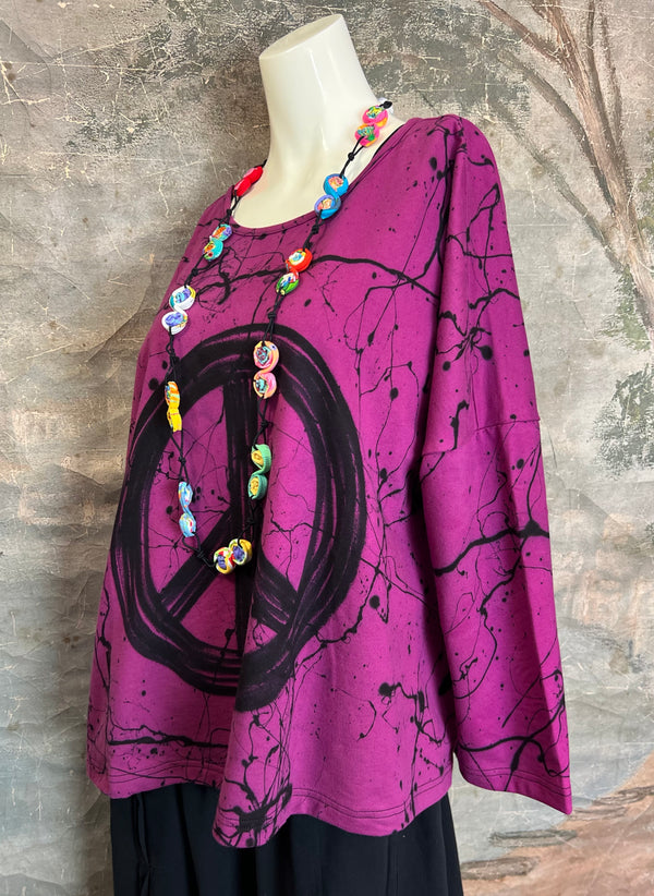 HPE1803 PeaCe Motif Bestee Top-Raspberry