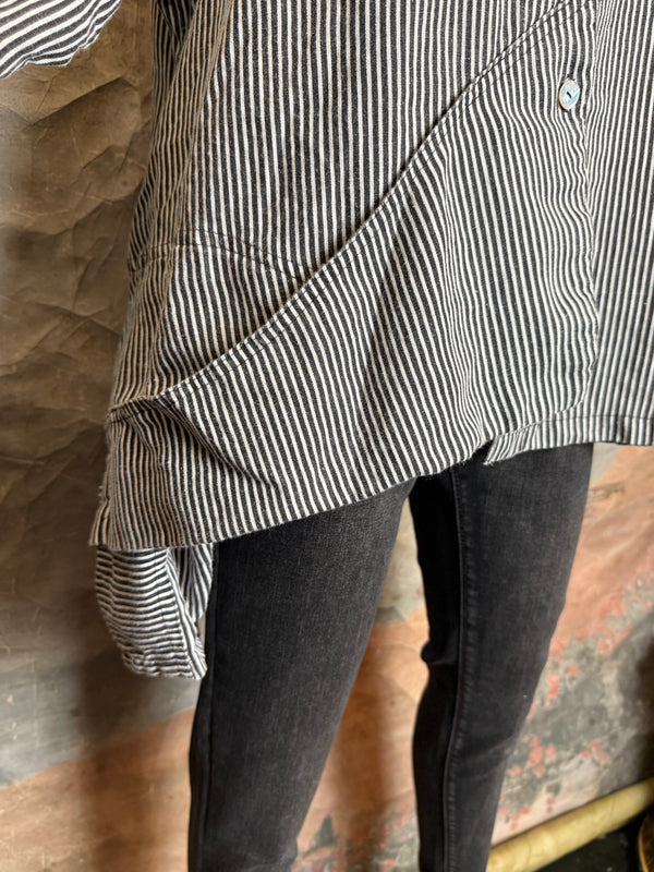 5510 Architecture Top-Black/White Stripe