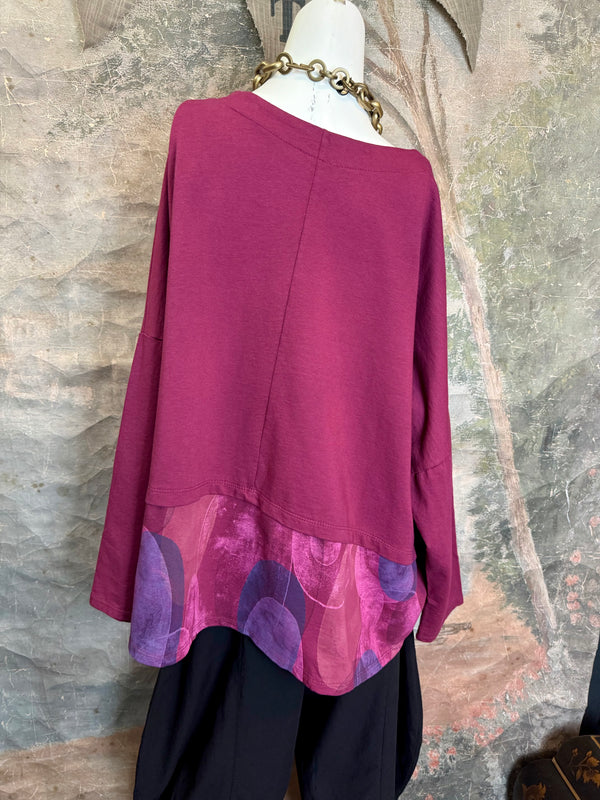 91865 Artsy Patch Pullover-Bordeaux