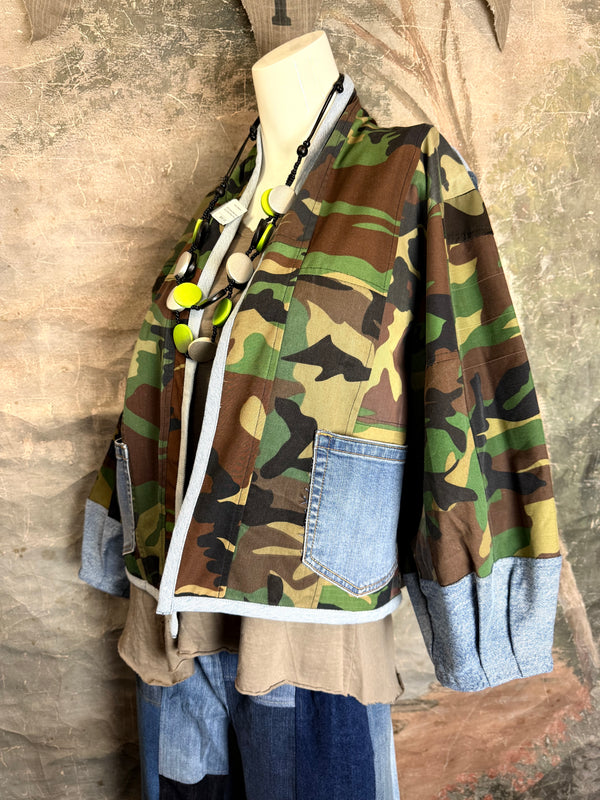 5646 Nevada Camo Mix Cardigan