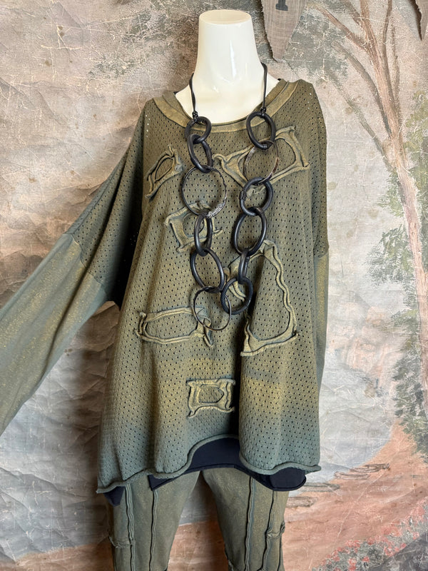 CE714 Cheer Sweater Top-Polished