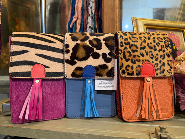 83020 Gia Phone Bag-B