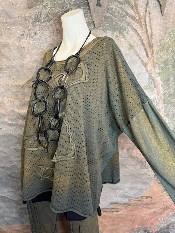 CE714 Cheer Sweater Top-Polished