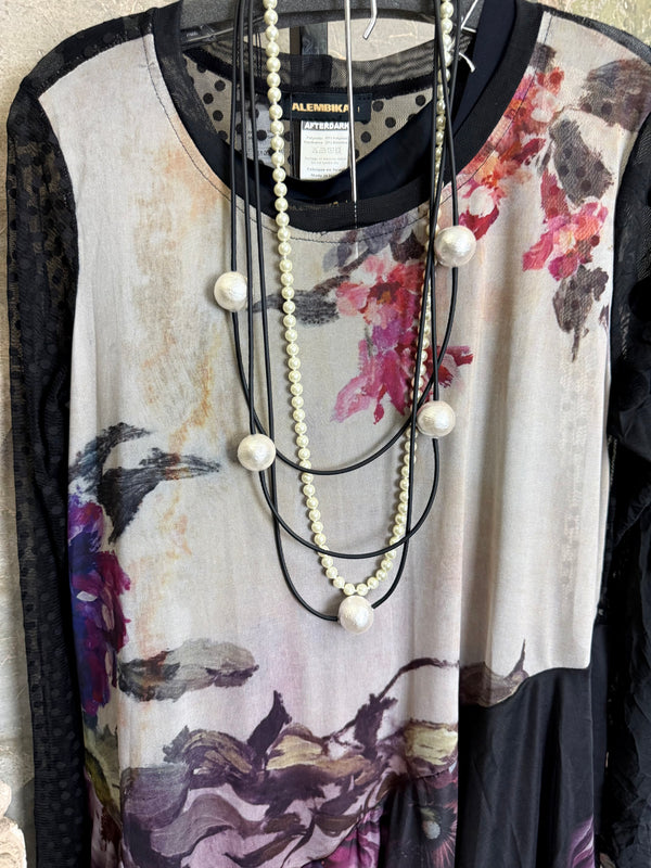 UT104 Urban Taffeta Butterfly T