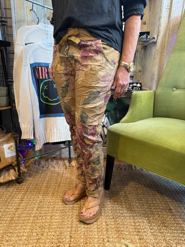 0A910 Pull On Stretch Pants-Camel/Floral