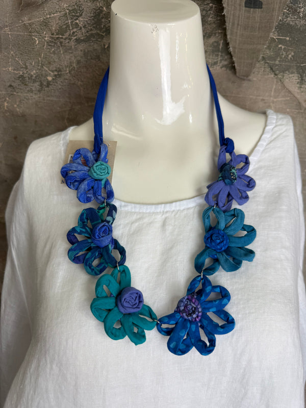 26N145 Coneflower Combo Necklace-C Blues Mix