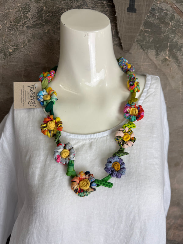 26N38 Lei Of Twisted Flowers Necklace