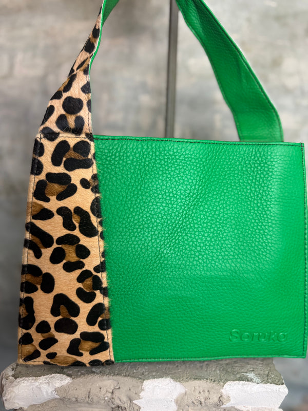 81200 Melissa Handbag-B