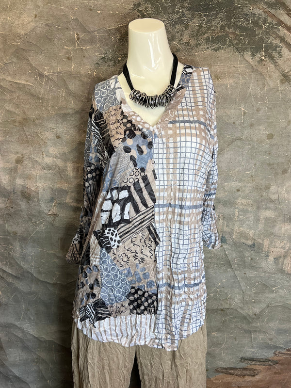25057 Crinkle Mix Media Top