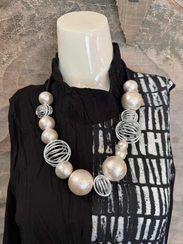 25532 Crushed Mockneck Dress-Black