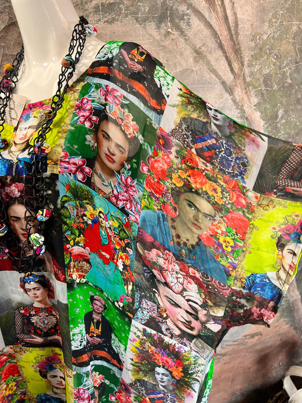 VC135CUTOP Frida Kahlo Cover Up