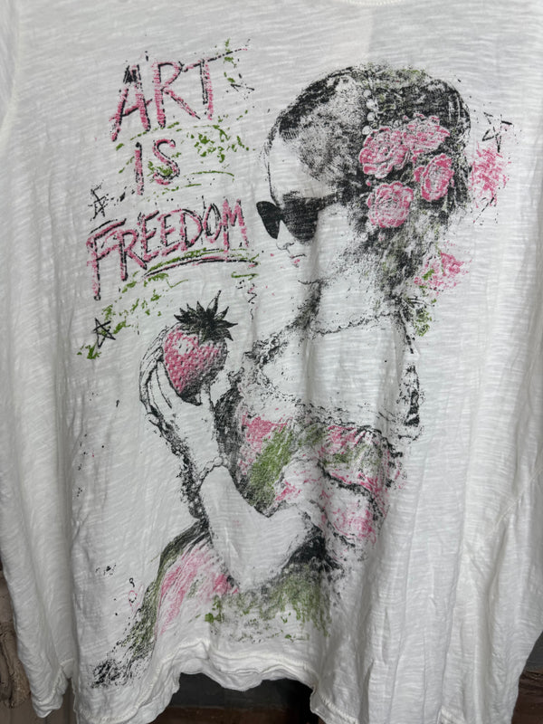 JG- Art is Freedom Berry Tee