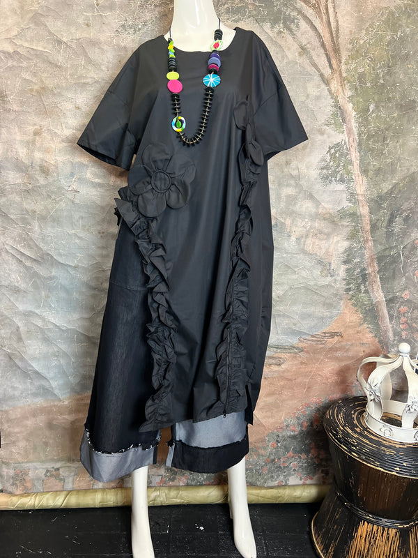 90915 Floral Applica Tunic W/Slits-Black