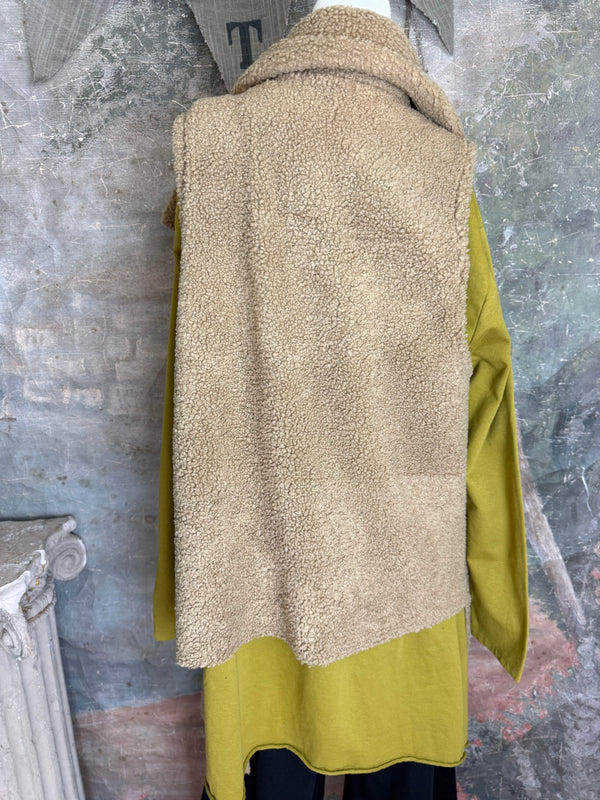 92185-62 FW Faux Shearling Vest-Camel