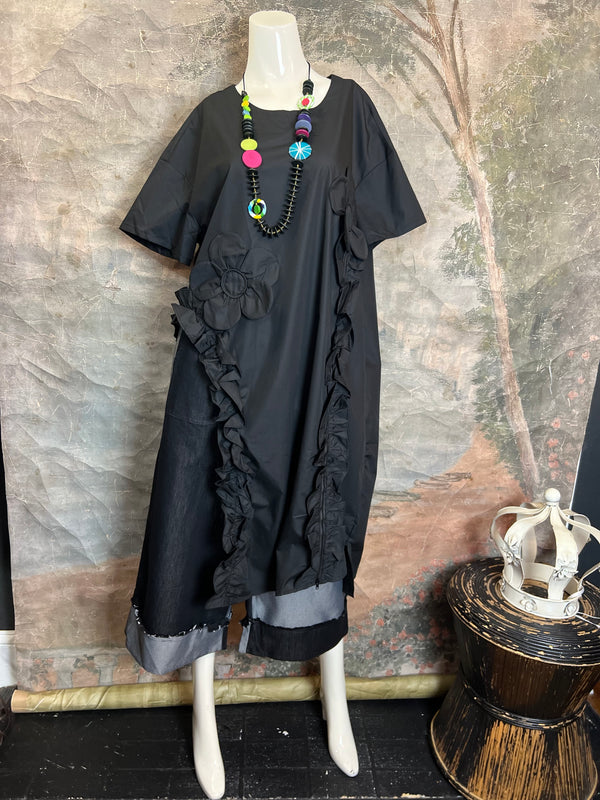 90915 Floral Applica Tunic W/Slits-Black
