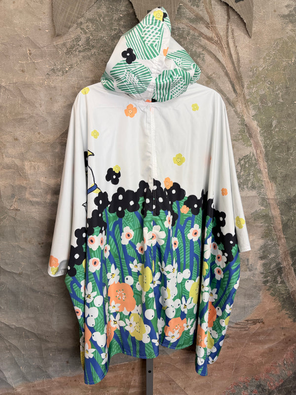 Inoah's Artful 2 Look Raincape-Duke & Daisy