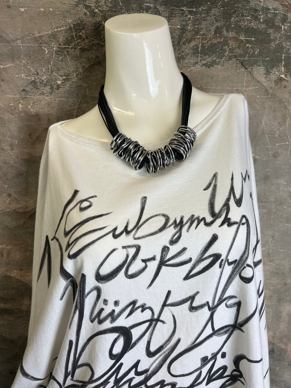 TEE007S2 Luna Tee W/Graphic