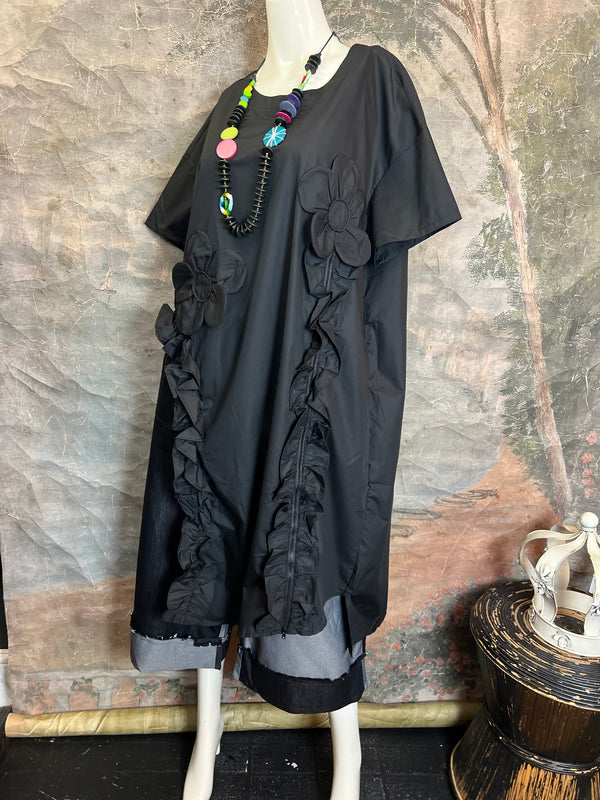 90915 Floral Applica Tunic W/Slits-Black