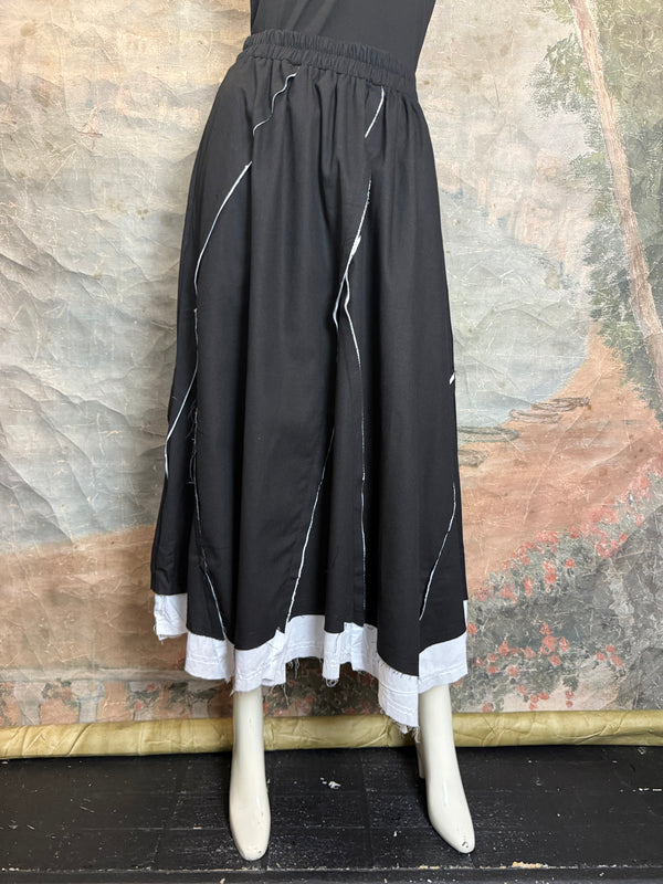 69060 Detailed Ziggy Trim Skirt