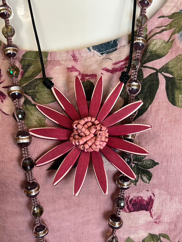 S25 Amaya Flower Necklace-Magenta