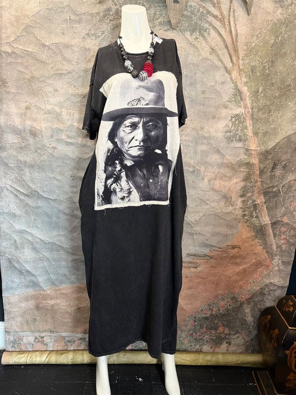 T839 Short Sleeve T-Shirt Dress-Black/Indian