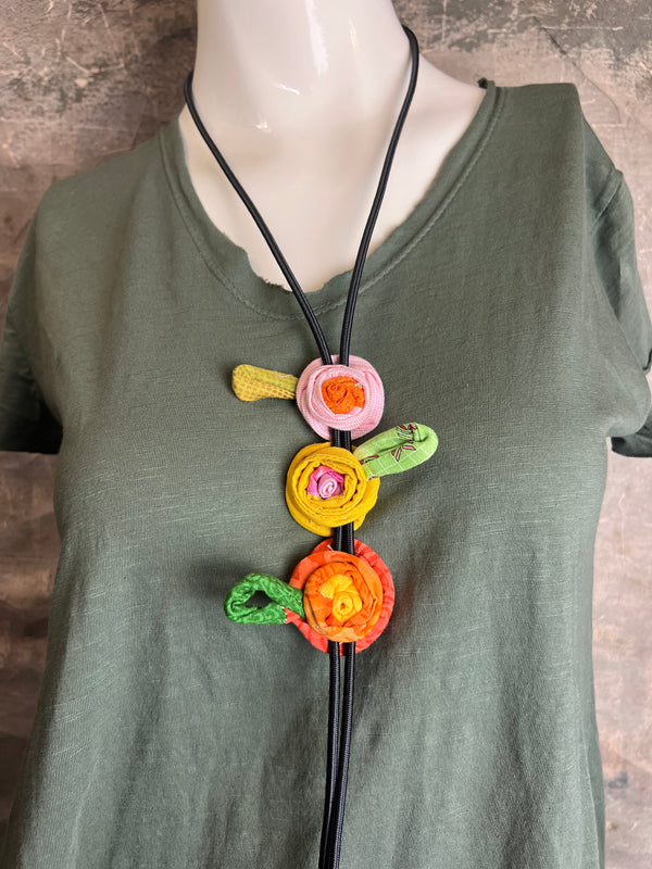 N137 Flower Power Bolo Necklace-B Mix