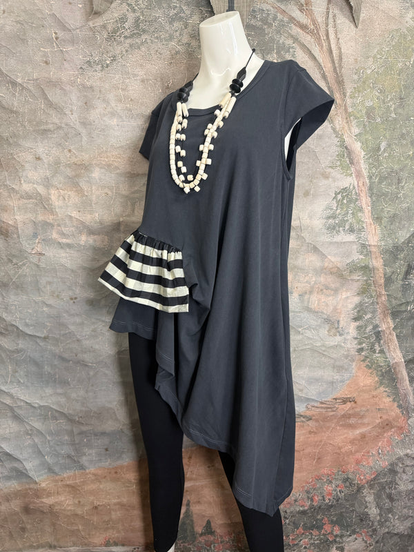 Q4020 Terra Shirt-Black