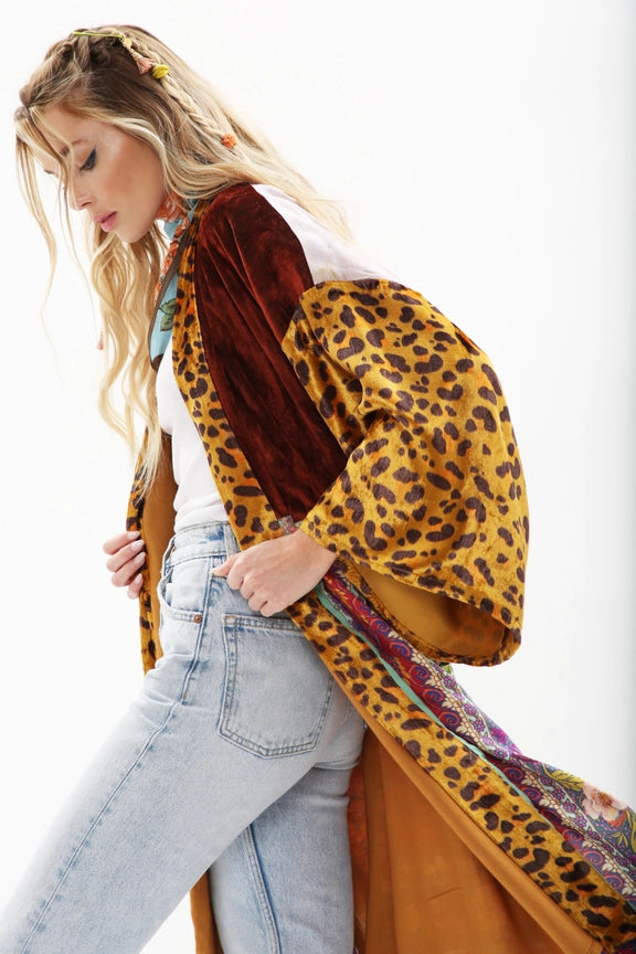 ED2116 The Wild Romance Kimono