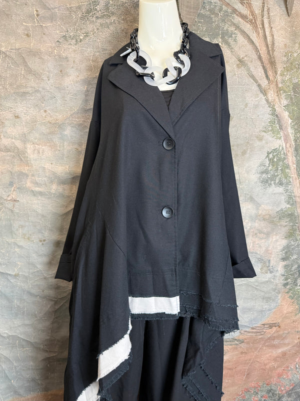 32302 Med to Long Blazer Jkt W/Trim-Black