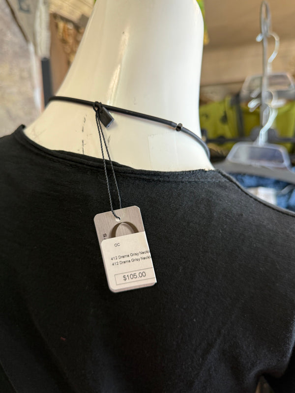 412 Drama Grisy Necklace