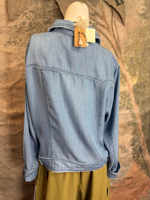 LIN7403 LULA B TRAVEL JKT-Denim