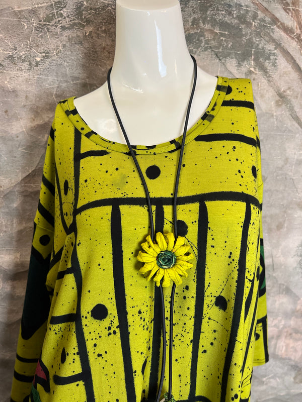 1806K The Lola Pop Art Top