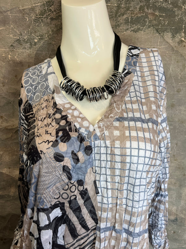 25057 Crinkle Mix Media Top