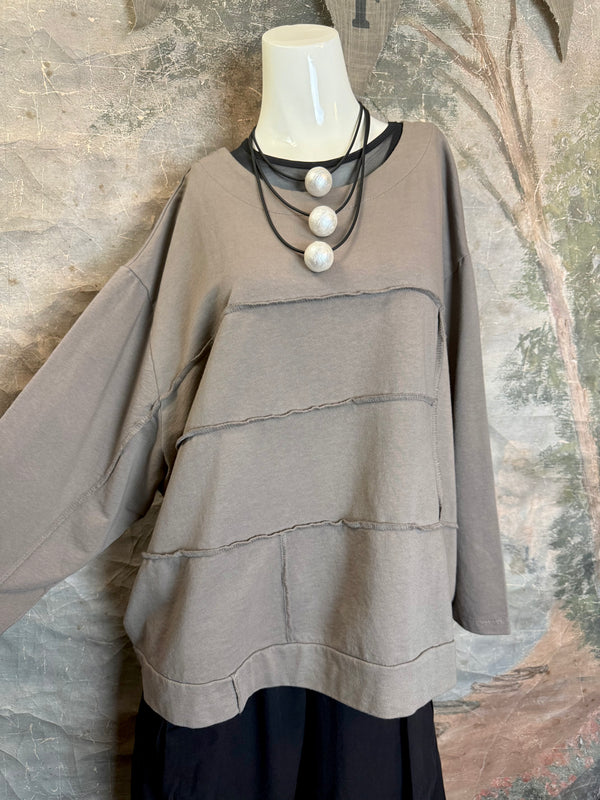 92052 Vintage Pullov Sweatshirt Top-Mocha