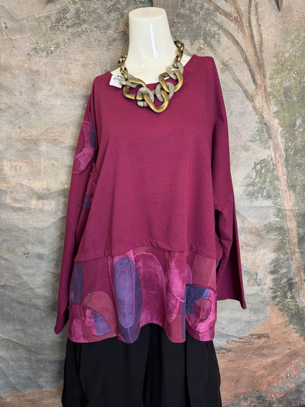 91865 Artsy Patch Pullover-Bordeaux