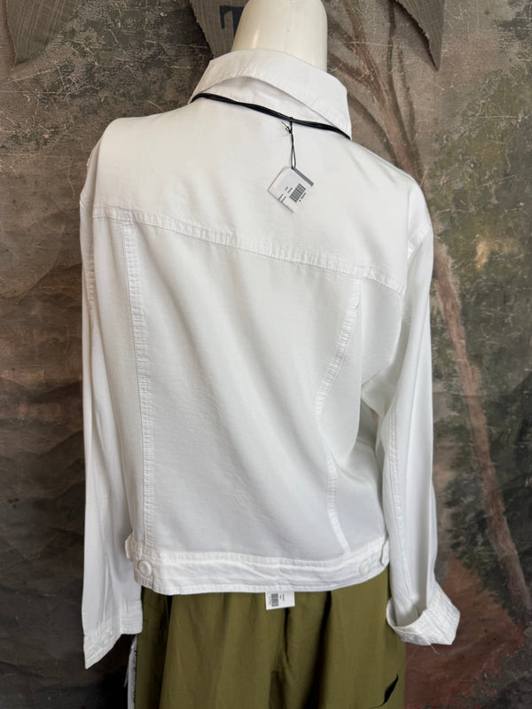 LIN7403 LULA B TRAVEL JKT-WHITE