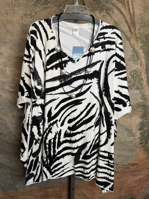 715CL-Zebra Oversized Tunic Tee-WHITE