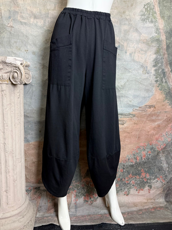 1234-62 Out There Dart Pant-Black