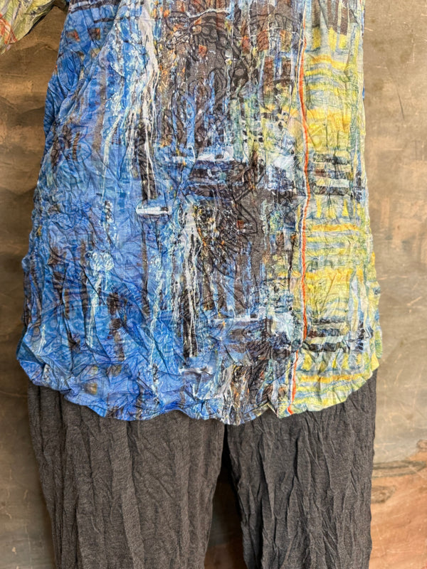 25621 Crinkle Basic Top-Blue