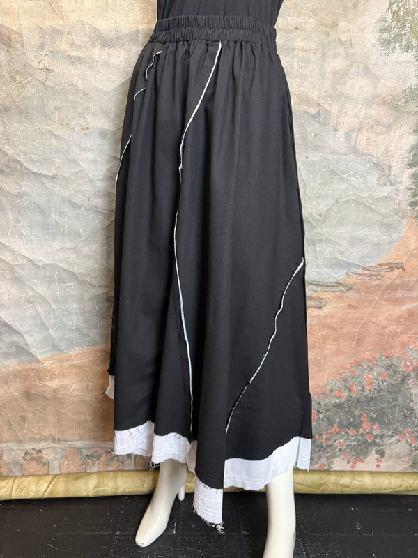 69060 Detailed Ziggy Trim Skirt