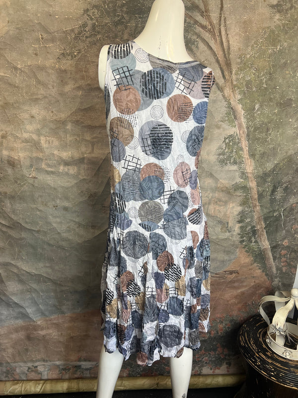 25007 Crinkle Bubble Dress