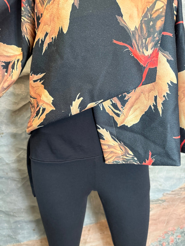 91813 Asym Floral Cropped JTK-BLACK