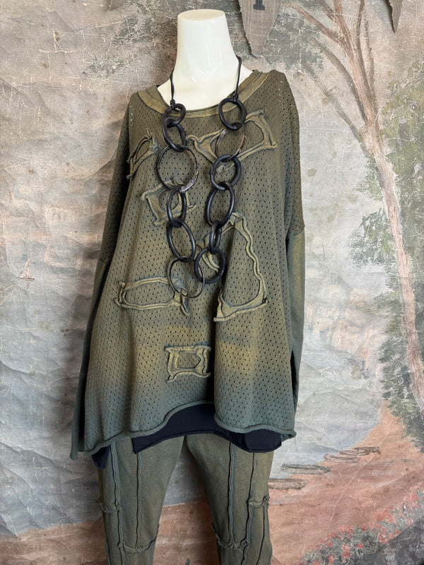 CE714 Cheer Sweater Top-Polished