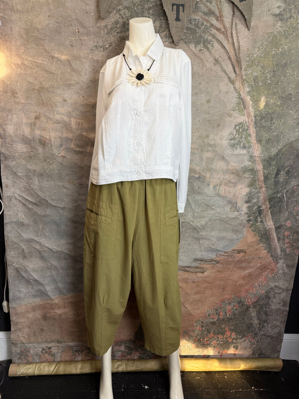 LIN7403 LULA B TRAVEL JKT-WHITE