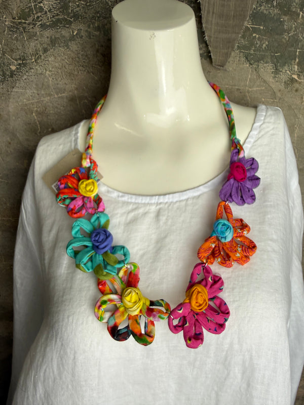 26N145 Coneflower Combo Necklace-A Spring Mix
